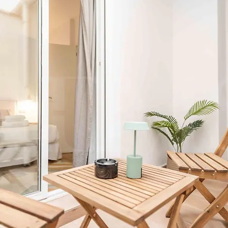 Peaceful With A Private Patio By Rems